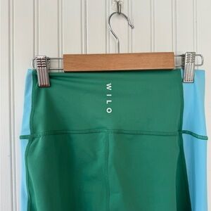 Wilo Green and Blue Athletic Leggings
